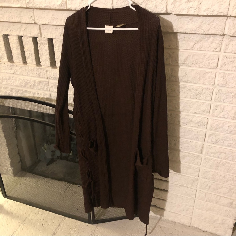 Brown knit cardigan from buckle
